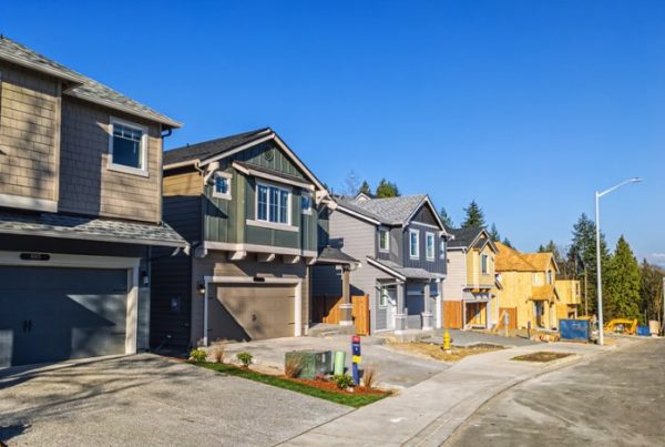 Spec and model homes in a new neighborhood